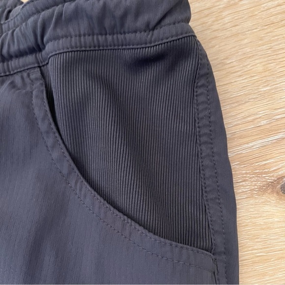 KOILITE gunmetal gray scrub pants, M, moisture wicking, pockets, comfortable. - Picture 7 of 16